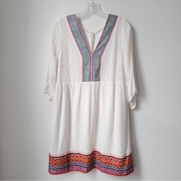 WHITE MARK Gabrielle Embroidered Dress Size Medium - Picture 10 of 10